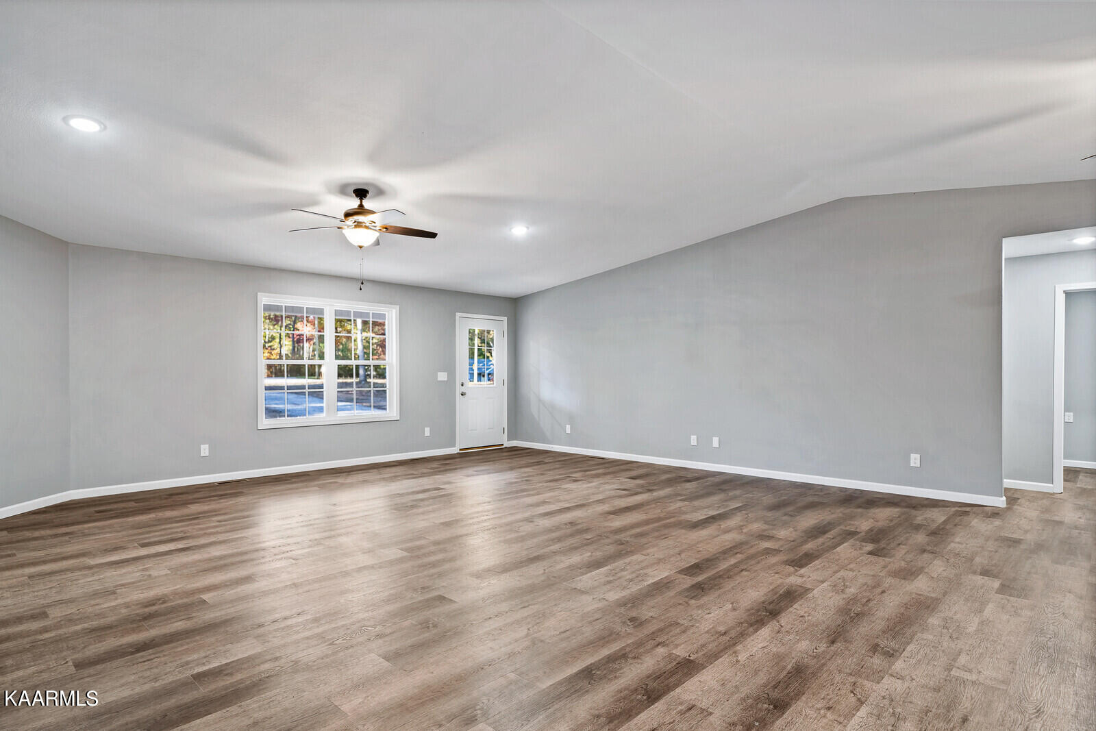 1045 Hargis Road Grimsley, TN 38565 - Photo 5 of 20 578D74AA-2E68-429A-BDCB-B1A7E64C0AC0
