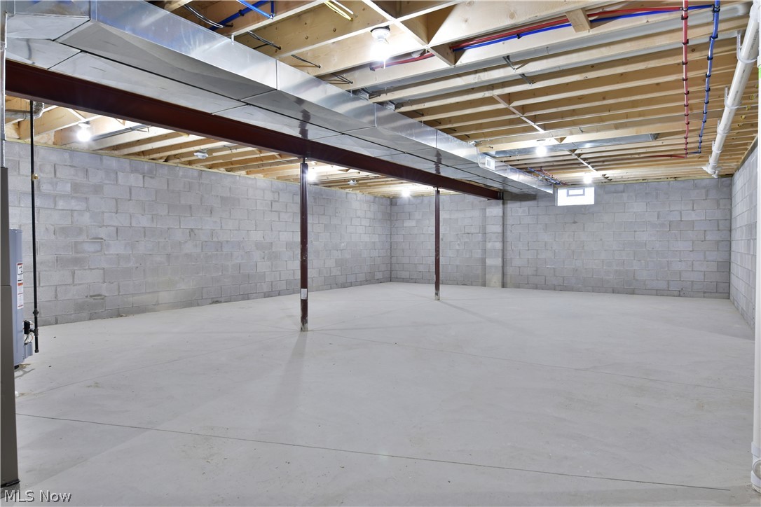 982 State Road Northwest Warren, OH 44483 - Photo 31 of 34 Gallery Image 31