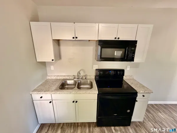 $1,650 | 151 West Center Street, Southington, CT 06489