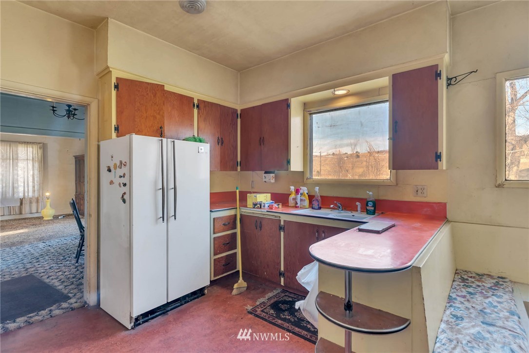 4065 West Malaga Road Malaga, WA 98828 - Photo 18 of 27 Gallery Image 18