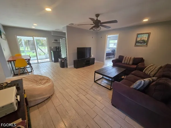 $1,400 | 311 Schoolside Drive, Lehigh Acres, FL 33936