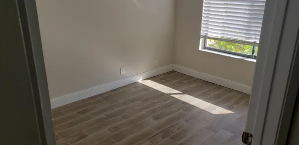 $2,000 | 6660 Somerset Drive, Unit 104, Boca Raton, FL 33433