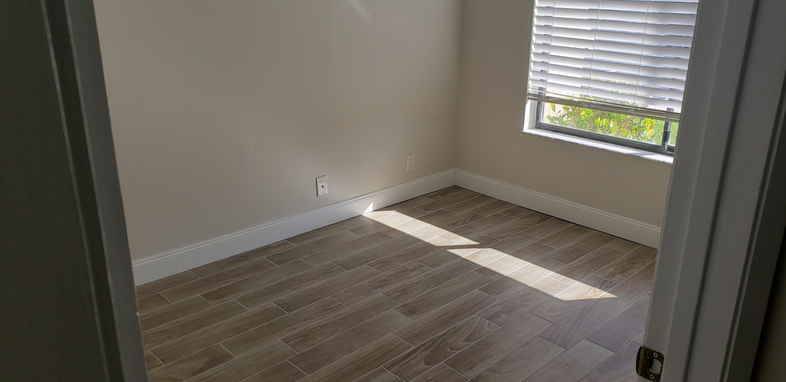 6660 Somerset Drive, Unit 104 Boca Raton, FL 33433 - Photo 11 of 20 20190613_090224