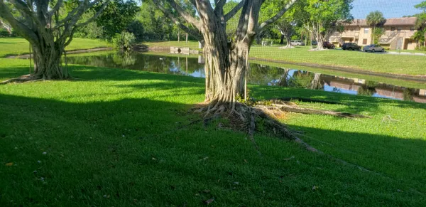 $2,000 | 6660 Somerset Drive, Unit 104, Boca Raton, FL 33433