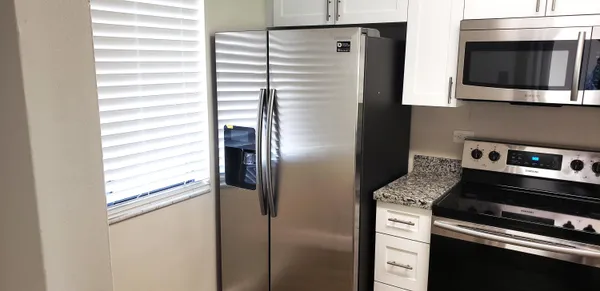 $2,000 | 6660 Somerset Drive, Unit 104, Boca Raton, FL 33433