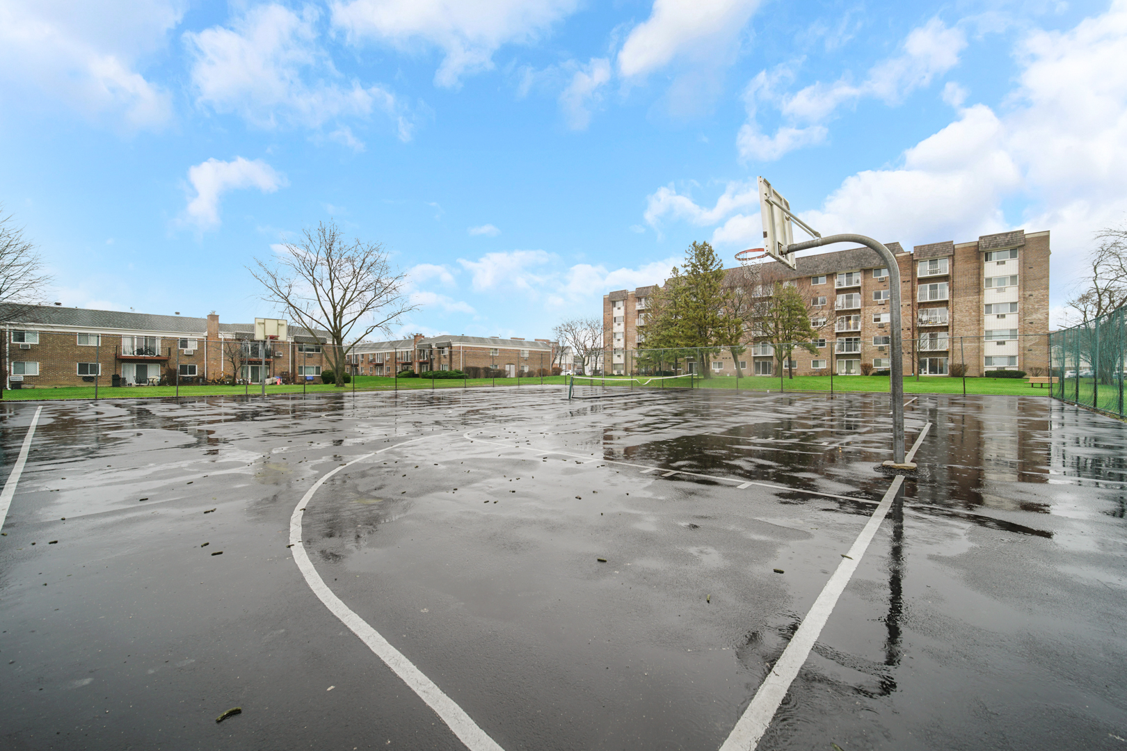 10361 Dearlove Road, Unit 1I Glenview, IL 60025 - Photo 13 of 13