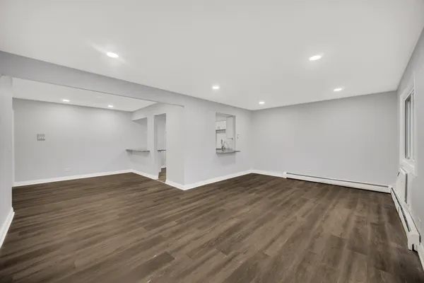 $2,500 | 10361 Dearlove Road, Unit 1I, Glenview, IL 60025