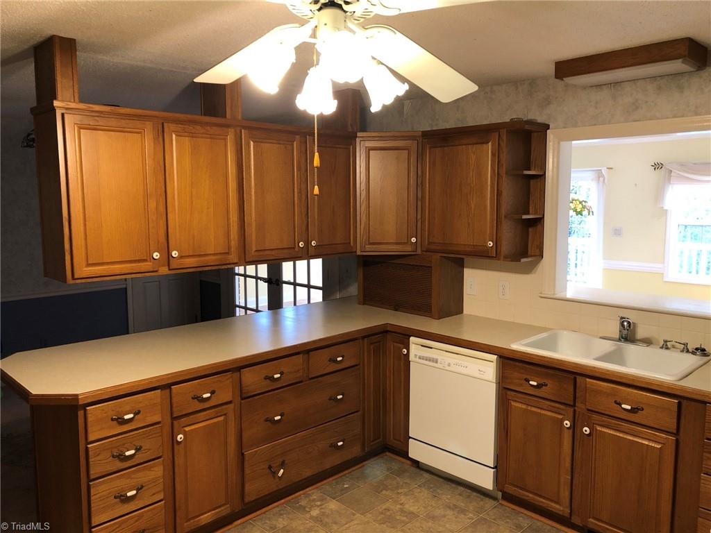 1512 Marshall Smith Road King, NC 27021 - Photo 12 of 50