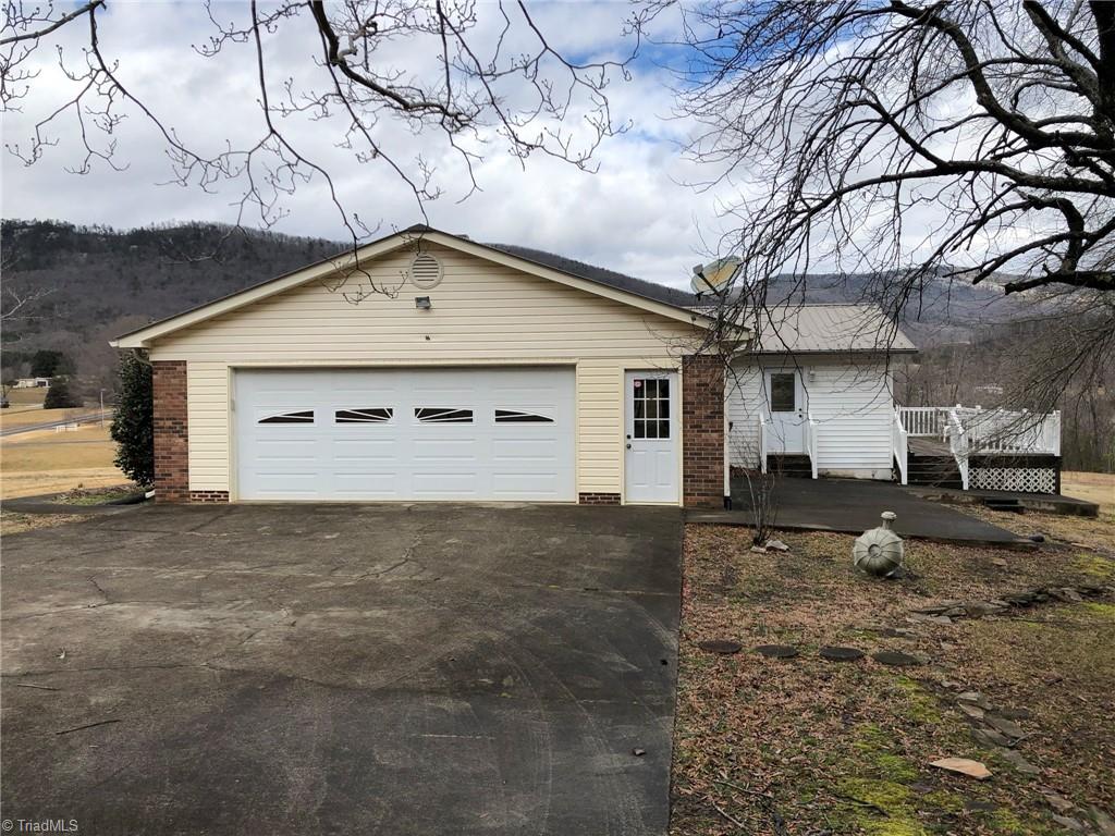 1512 Marshall Smith Road King, NC 27021 - Photo 6 of 50