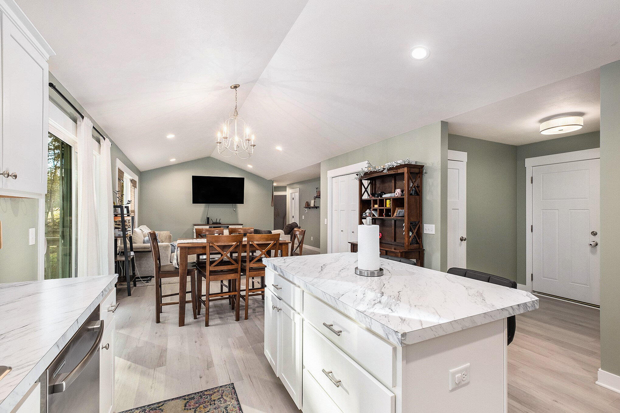 13142 Spruce Ridge Drive Northeast Gowen, MI 49326 - Photo 14 of 28 kitchen