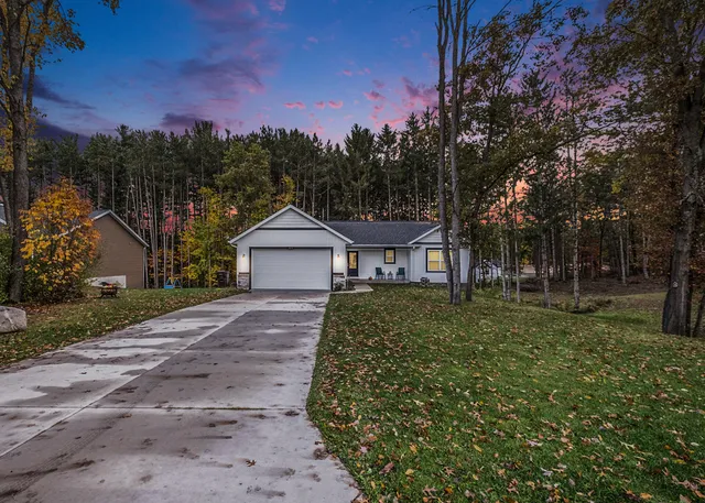 $325,000 | 13142 Spruce Ridge Drive Northeast, Gowen, MI 49326
