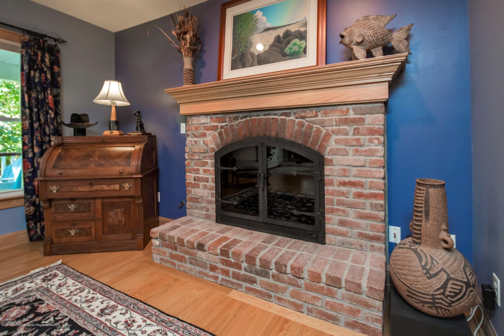 134 Sleepy Hollow Road Red Bank, NJ 07701 - Photo 14 of 57 Sitting Rm Gas Fireplace