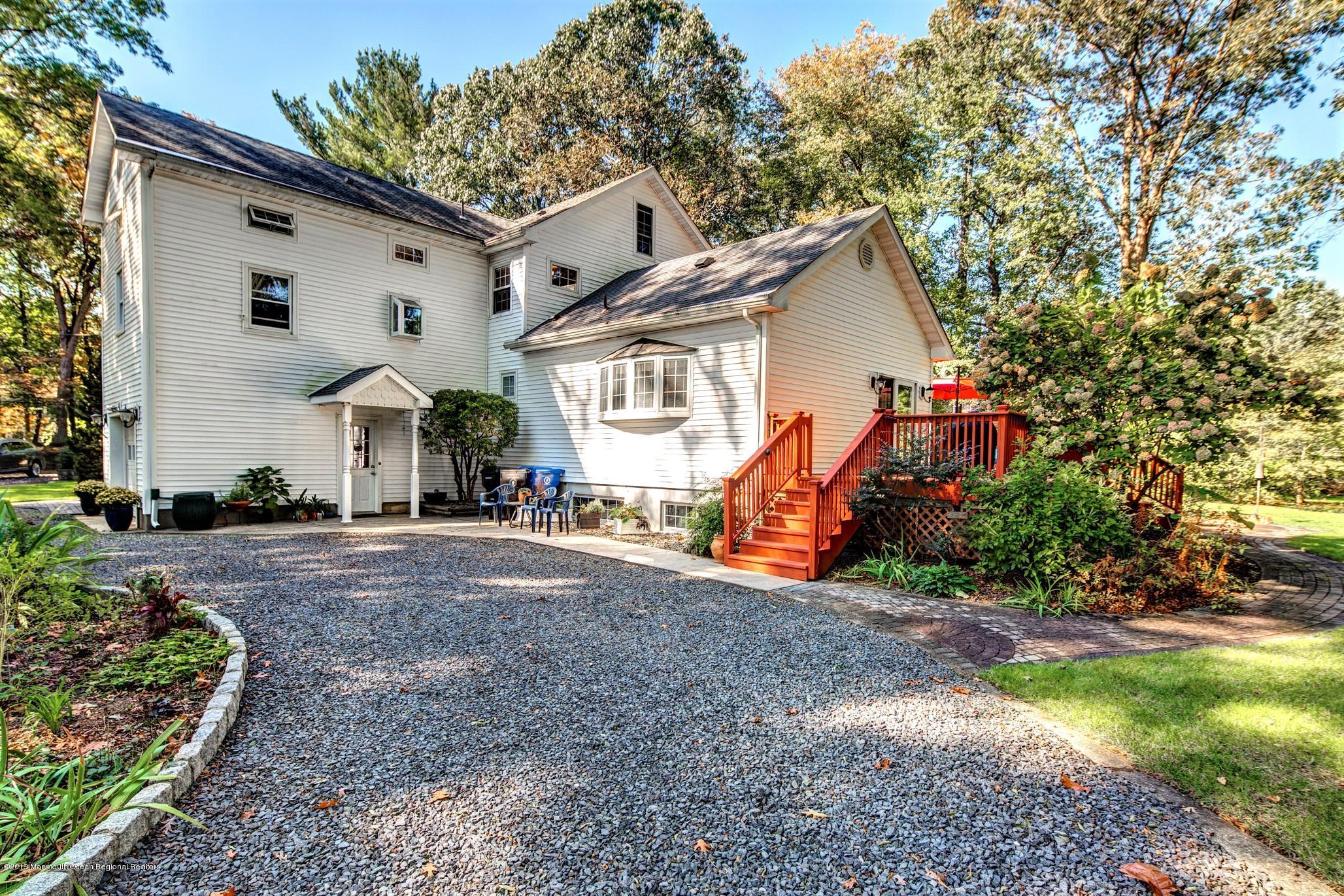 134 Sleepy Hollow Road Red Bank, NJ 07701 - Photo 8 of 57 Circular Drive To Garage & Heated Bath