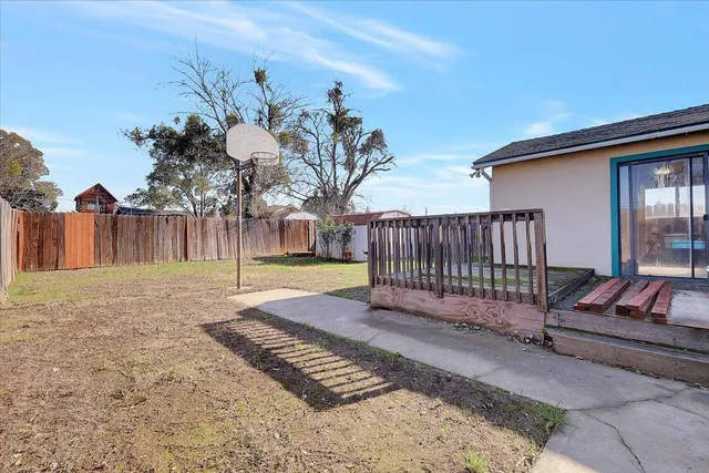 $250,000 | 4457 College Way, Olivehurst, CA 95961