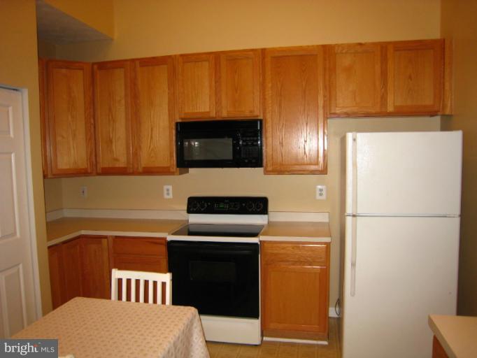 9603 Haven Farm Road, Unit 9603L Perry Hall, MD 21128 - Photo 13 of 16 Kitchen