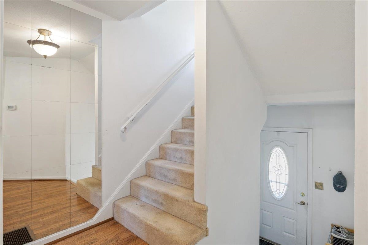 9 Pine Meadows Drive Exeter, NH 03833 - Photo 11 of 24