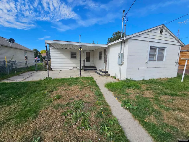 $195,000 | 1717 East E Street, Torrington, WY 82240