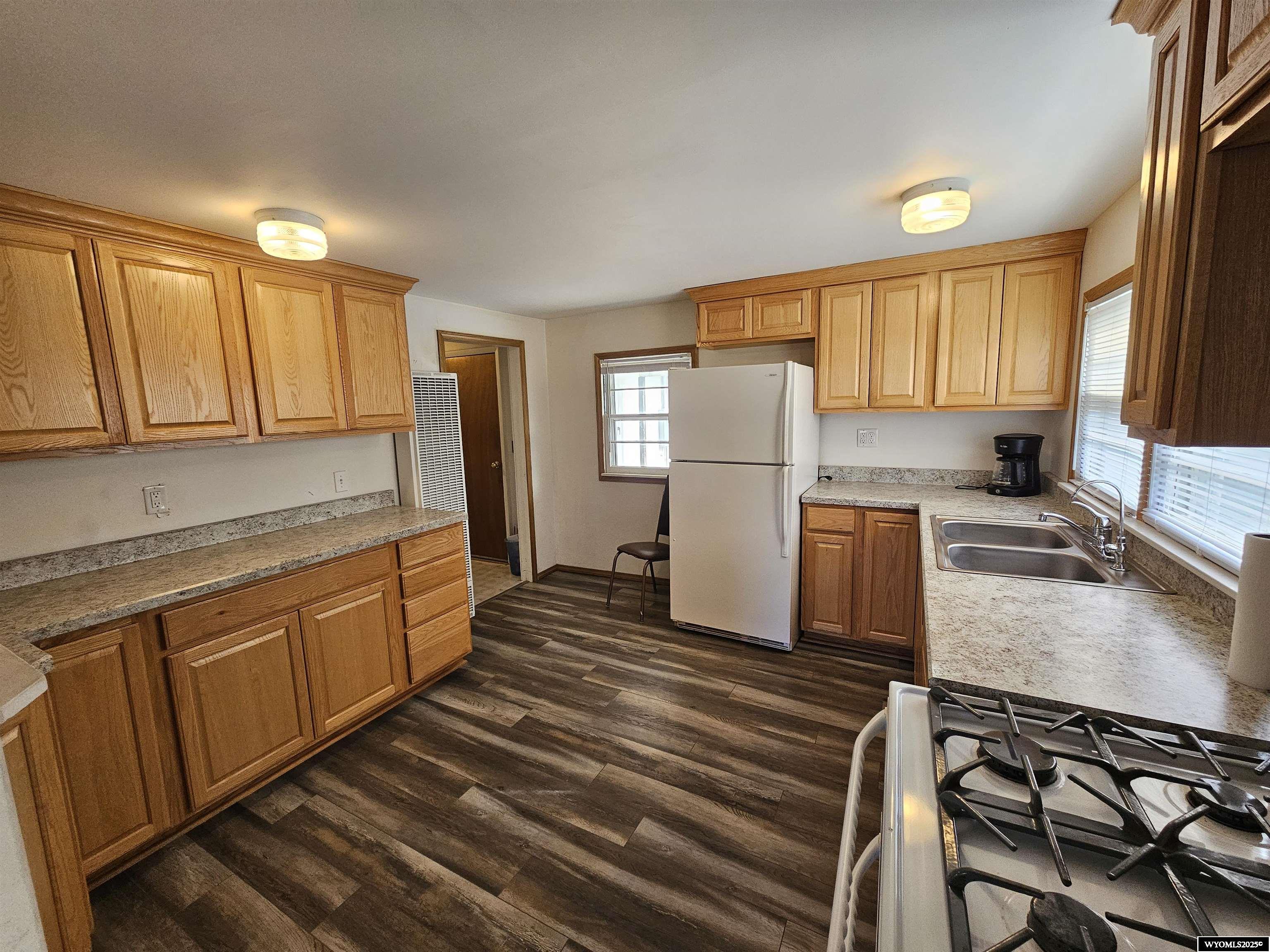 1717 East E Street Torrington, WY 82240 - Photo 2 of 19