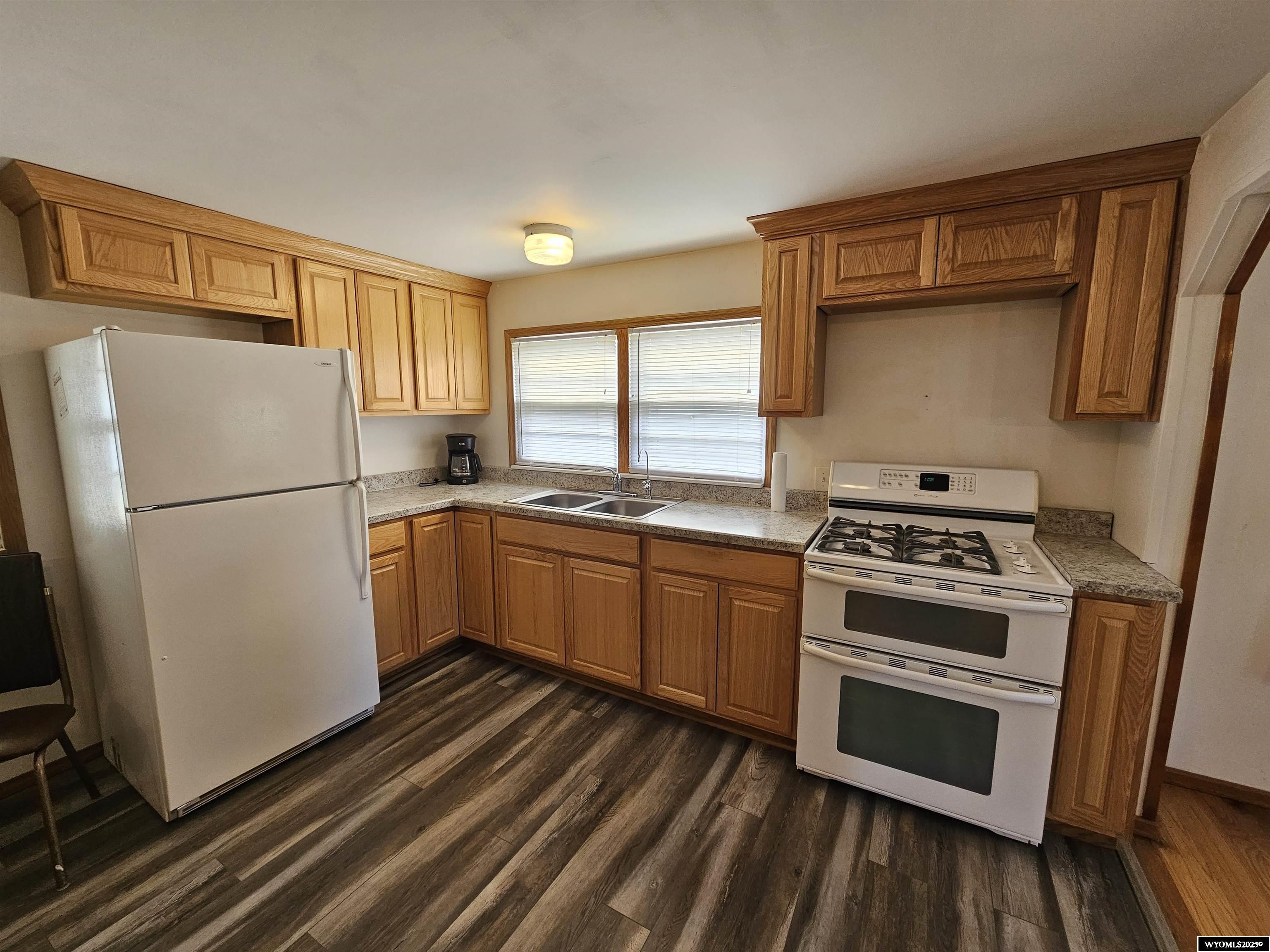 1717 East E Street Torrington, WY 82240 - Photo 5 of 19