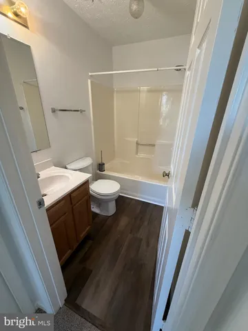 $2,200 | 402 Shaw Court, Fredericksburg, VA 22405