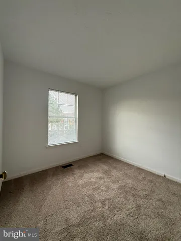 $2,200 | 402 Shaw Court, Fredericksburg, VA 22405