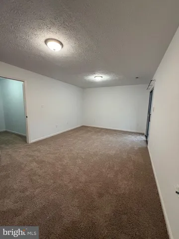 $2,200 | 402 Shaw Court, Fredericksburg, VA 22405