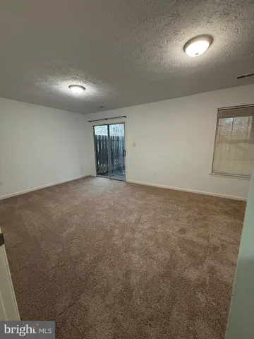 $2,200 | 402 Shaw Court, Fredericksburg, VA 22405