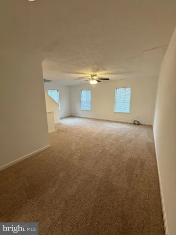 $2,200 | 402 Shaw Court, Fredericksburg, VA 22405