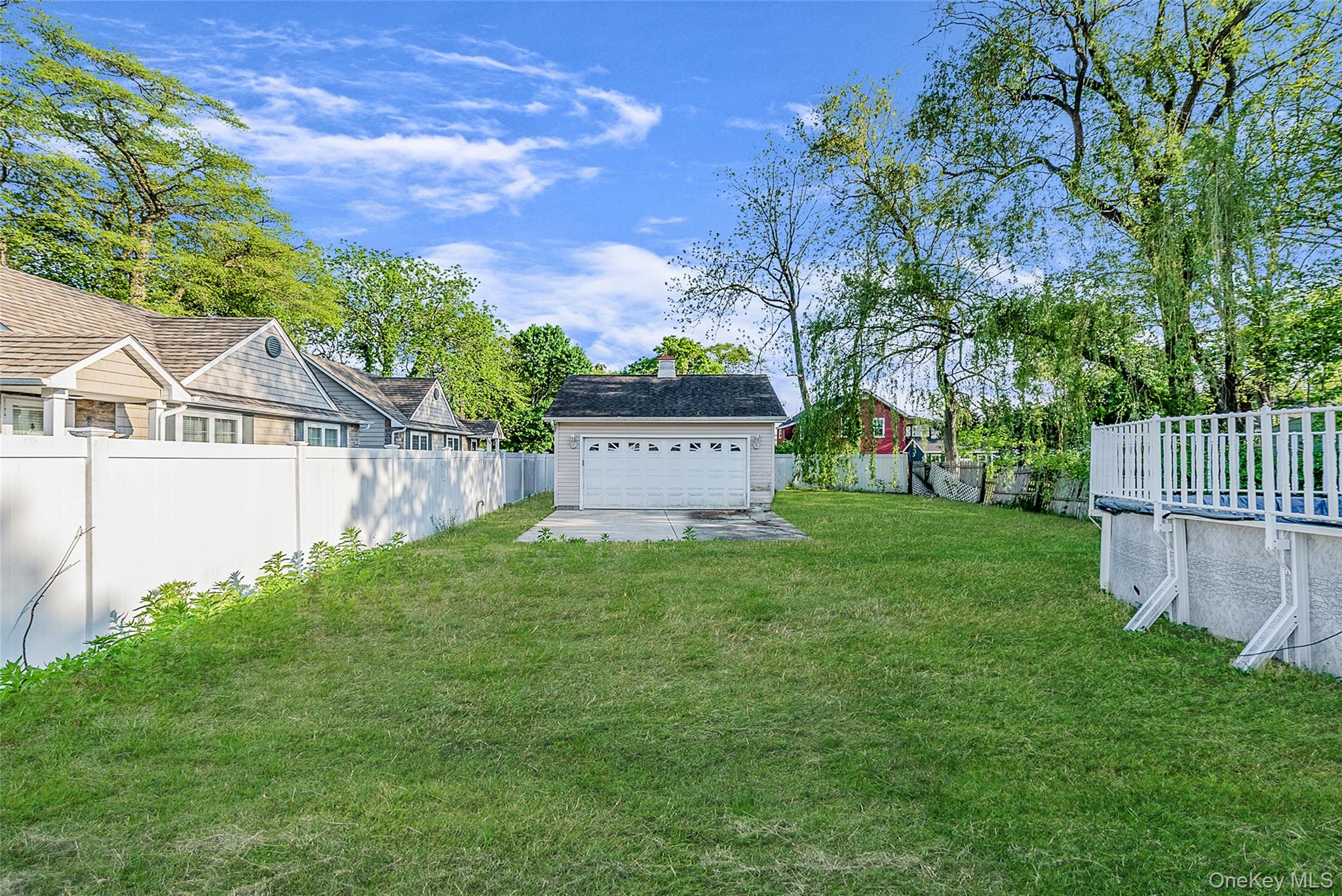 80 George Street Babylon, NY 11702 - Photo 7 of 41 a view of a back yard