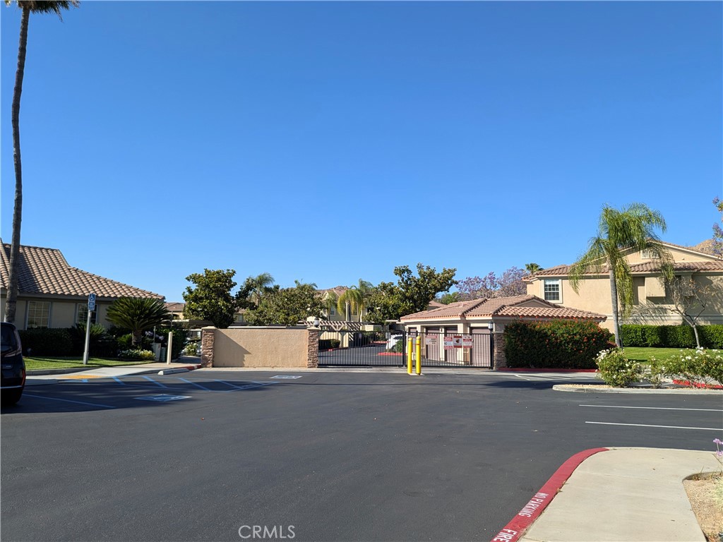 375 Central, Unit 19 Riverside, CA 92507 - Photo 4 of 9 Sonata Right Side Gate