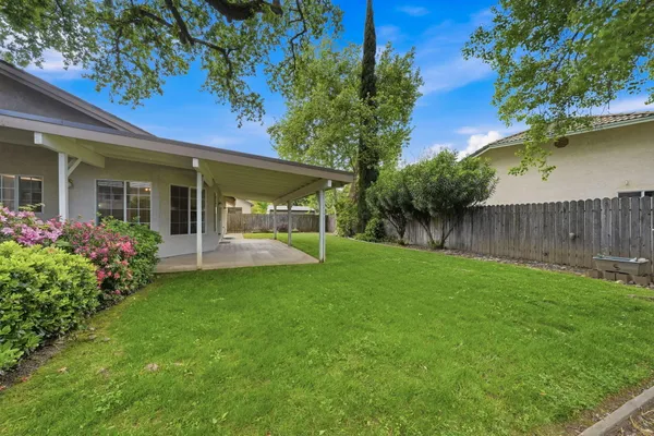 $448,000 | 3764 Eagle Parkway, Redding, CA 96001