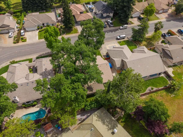 $448,000 | 3764 Eagle Parkway, Redding, CA 96001