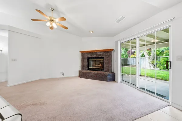 $448,000 | 3764 Eagle Parkway, Redding, CA 96001