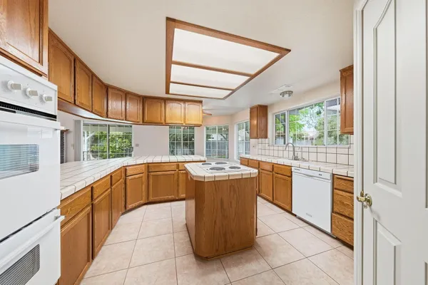$448,000 | 3764 Eagle Parkway, Redding, CA 96001