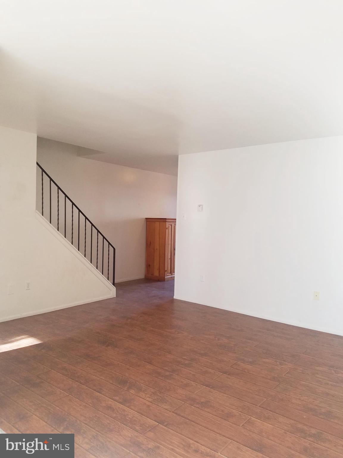 829 Rabbit Lane Reading, PA 19606 - Photo 2 of 23 Gallery Image 2