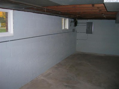 9428 Kleinman Road Highland, IN 46322 - Photo 10 of 10 a view of a small space