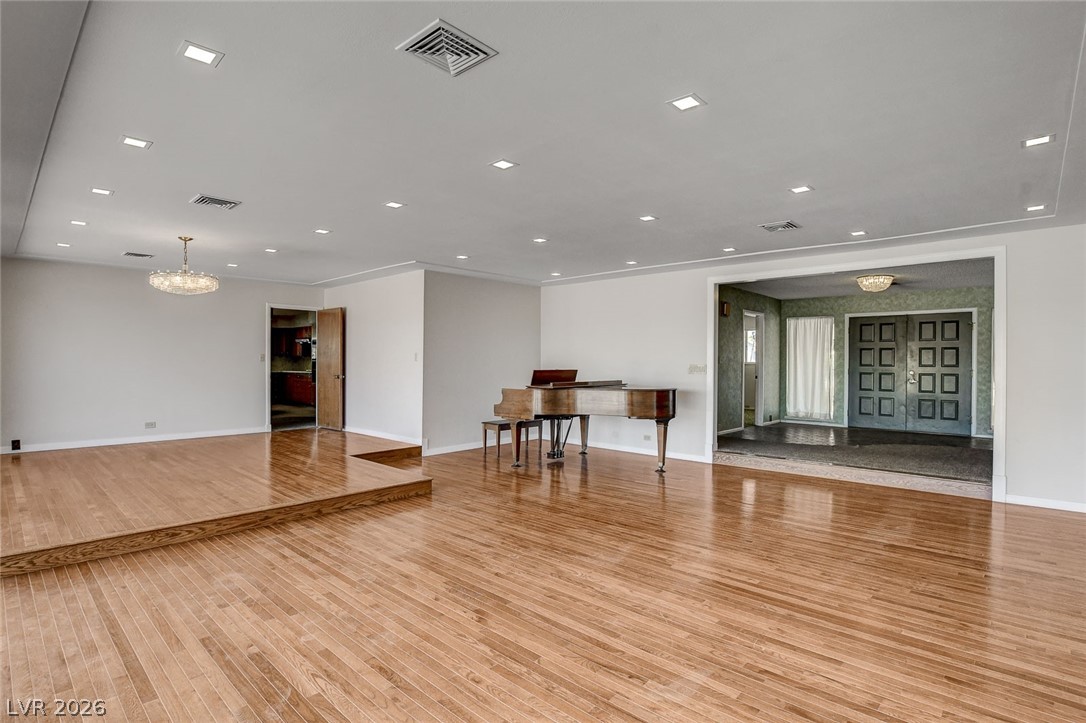 5600 Del Rey Avenue Las Vegas, NV 89146 - Photo 14 of 99