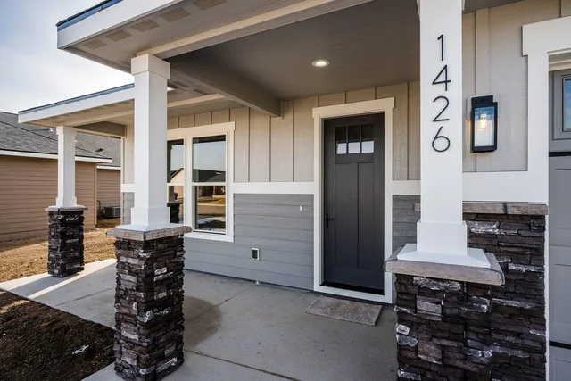 $534,624 | 1426 Silverton Drive, Ranchester, WY 82839