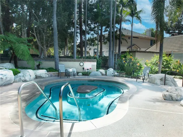 $789,000 | 2559 Plaza Del Amo, Unit 205, Torrance, CA 90503