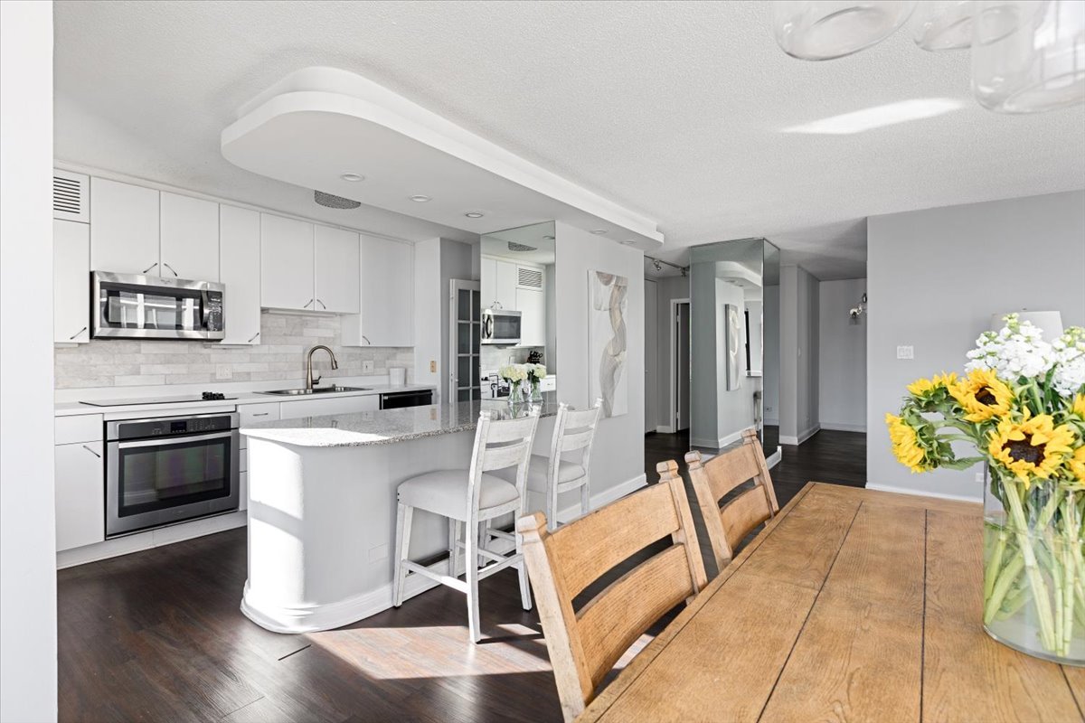 1313 North Ritchie Court, Unit 2307 Chicago, IL 60610 - Photo 14 of 36