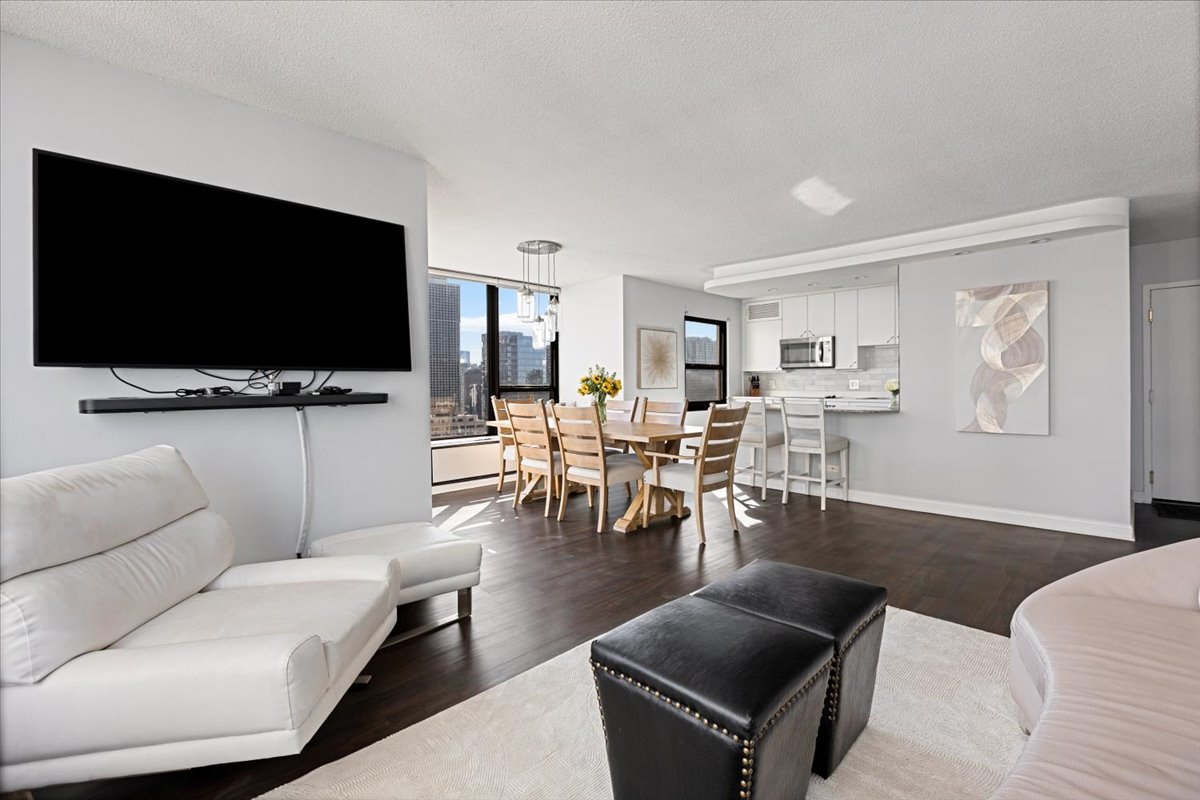 1313 North Ritchie Court, Unit 2307 Chicago, IL 60610 - Photo 6 of 36