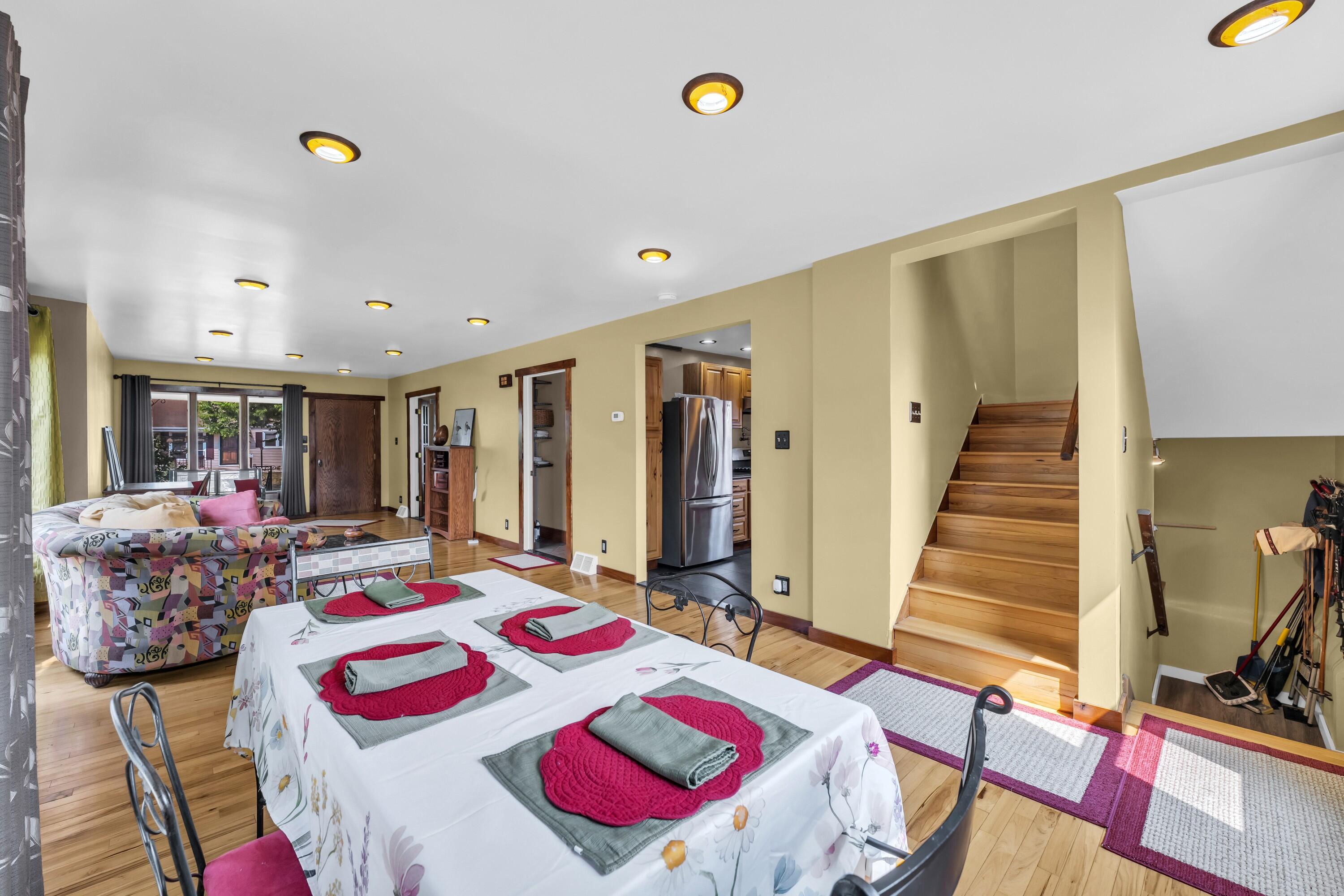 1755 Orchard Street Racine, WI 53405 - Photo 7 of 55 Photo (7)