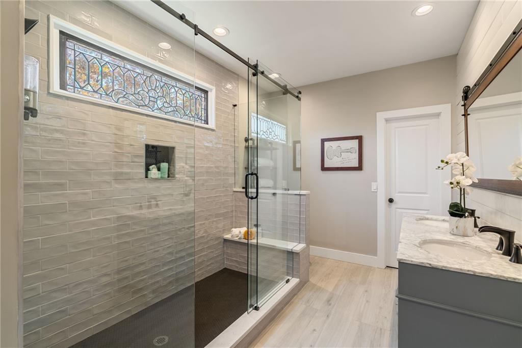 7933 Midway Road Alpharetta, GA 30004 - Photo 11 of 101