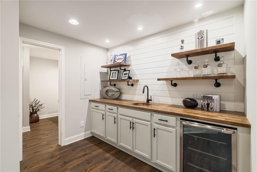 7933 Midway Road Alpharetta, GA 30004 - Photo 13 of 101