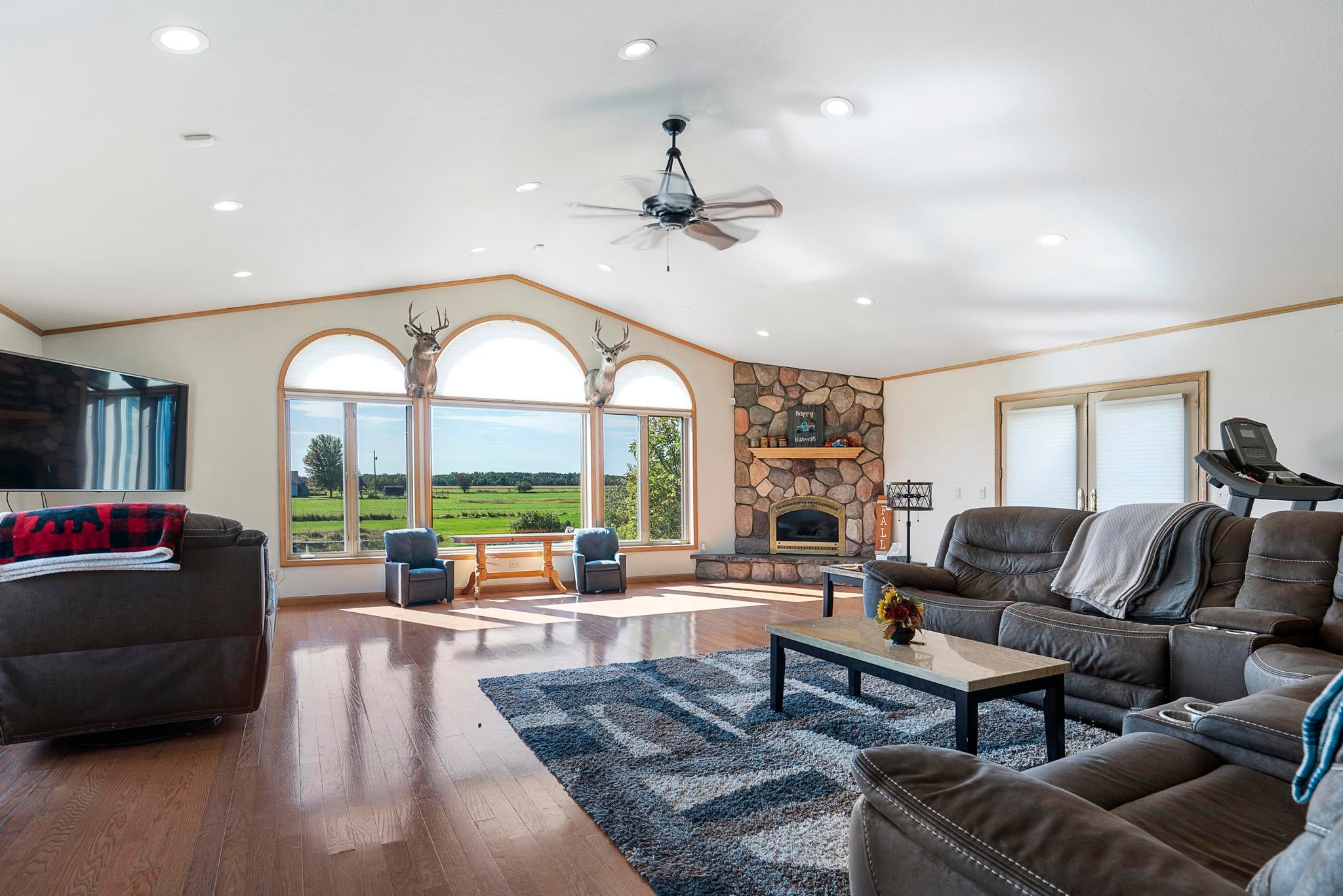 9801 Townline Road Cheboygan, MI 49721 - Photo 12 of 33 Gallery Image 12