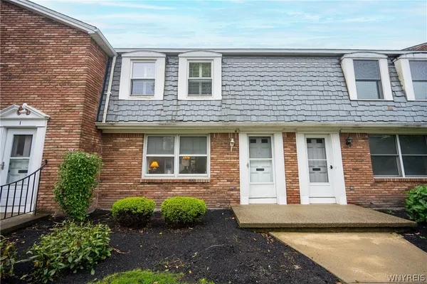 $229,000 | 50 Hamlin Square, Unit H, Amherst, NY 14221