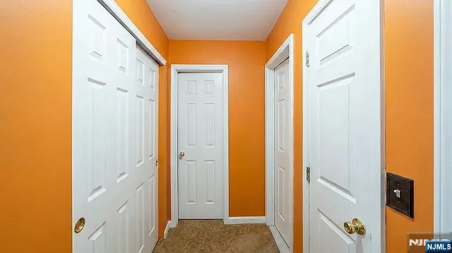 $599,000 | 136 Mountainside Drive, Pompton Lakes, NJ 07442