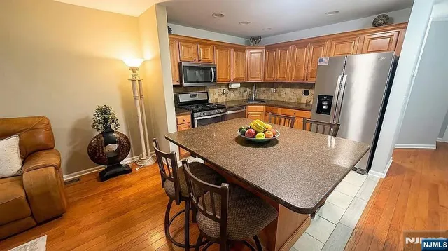 $599,000 | 136 Mountainside Drive, Pompton Lakes, NJ 07442