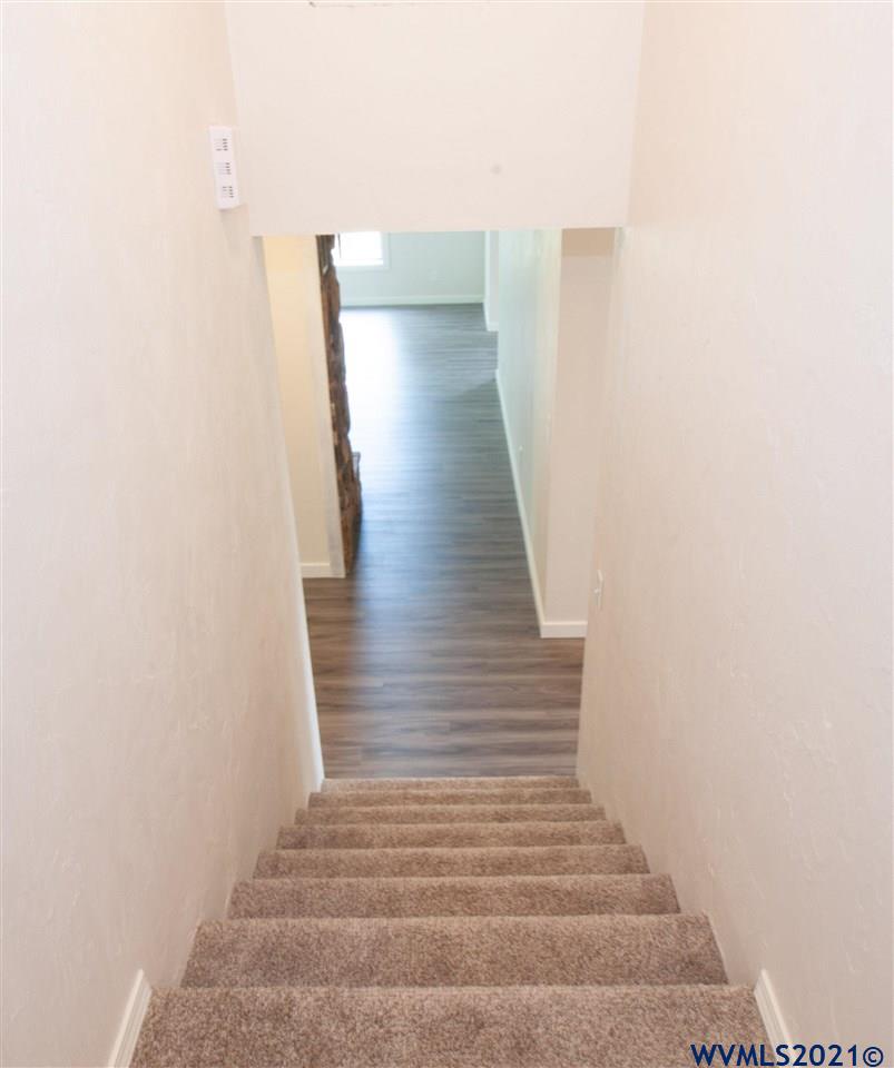 30077 Ingram Road Lebanon, OR 97355 - Photo 19 of 40 Gallery Image 19