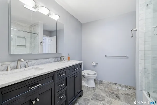 $330,000 | 310 Boston Post Road, Unit 152, Waterford, CT 06385